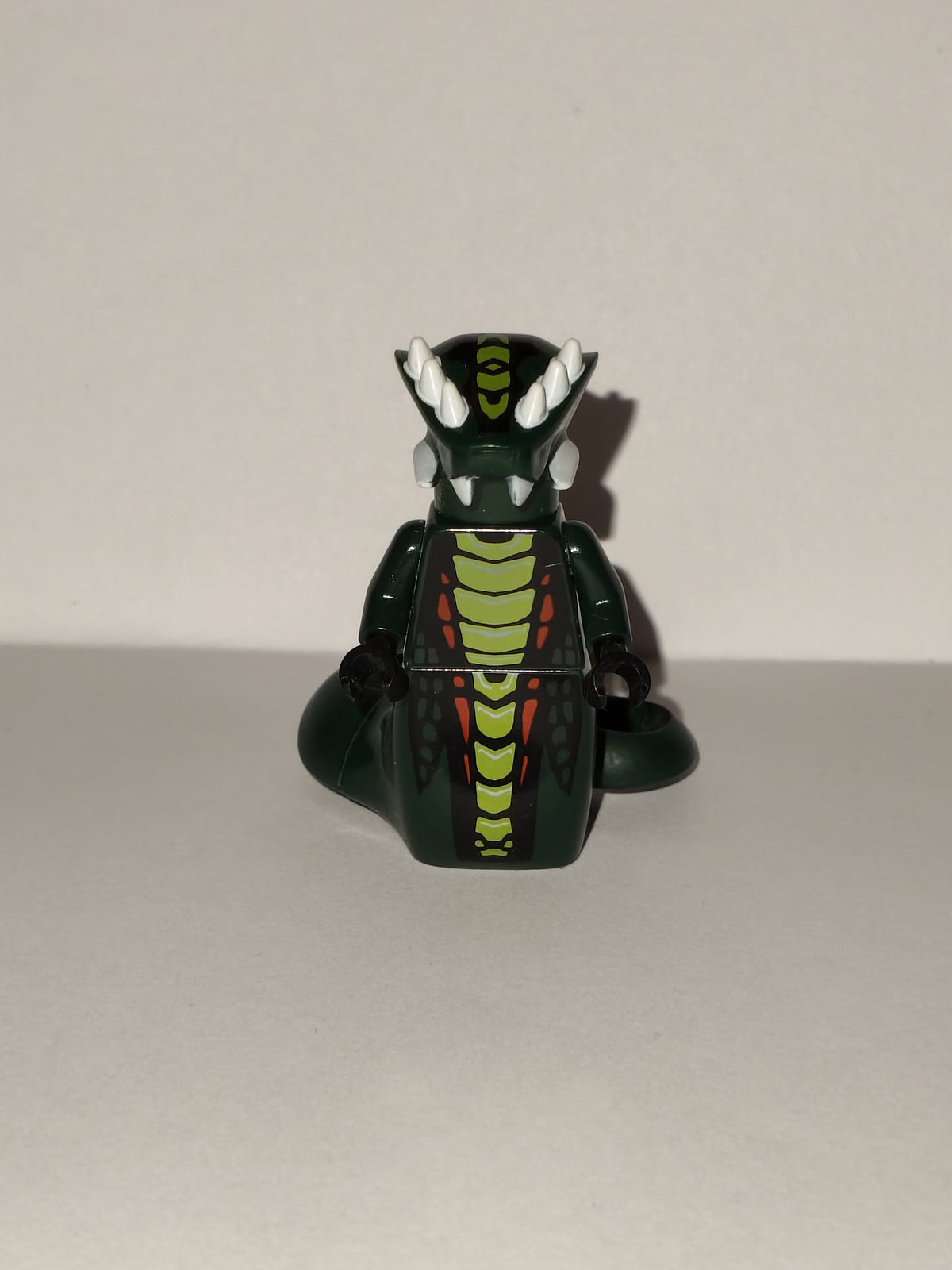 LEGO Ninjago: Acidicus – General Minifigure njo066 (Used / Excellent)