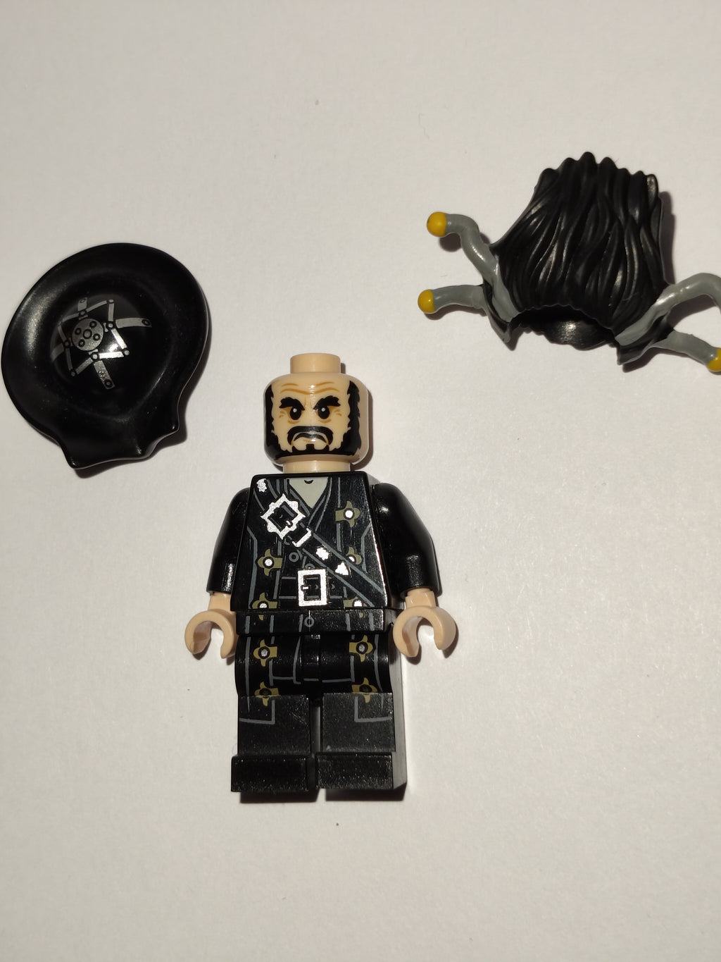 LEGO Pirates of the Caribbean: Blackbeard Minifigure poc007 (Used / Excellent)