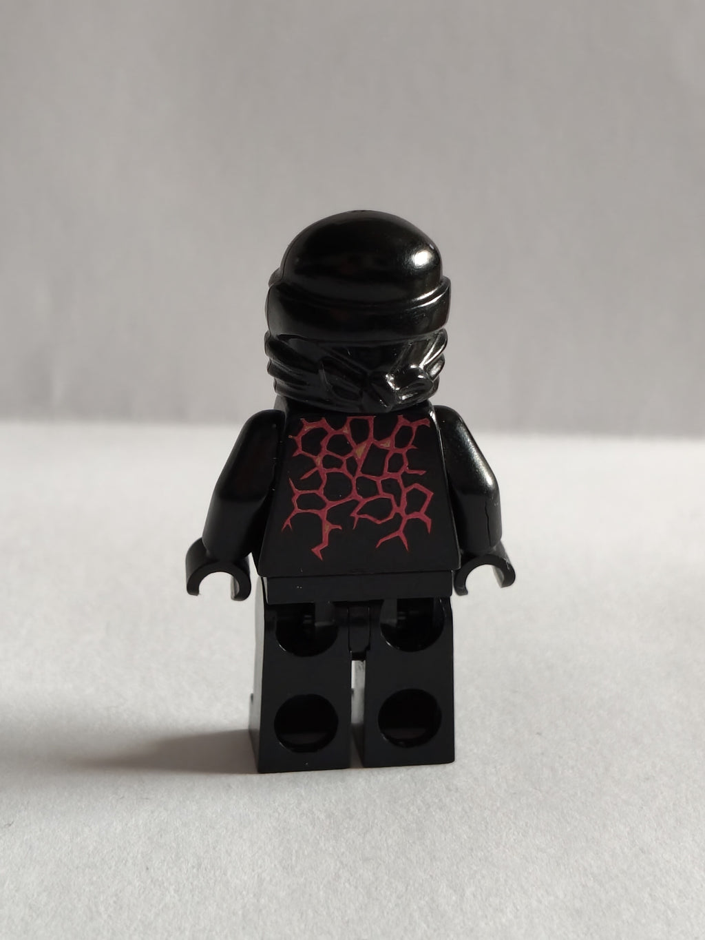 LEGO Ninjago: NRG Cole Minifigure njo057 (Used / Poor to Fair - Cracked Arm)