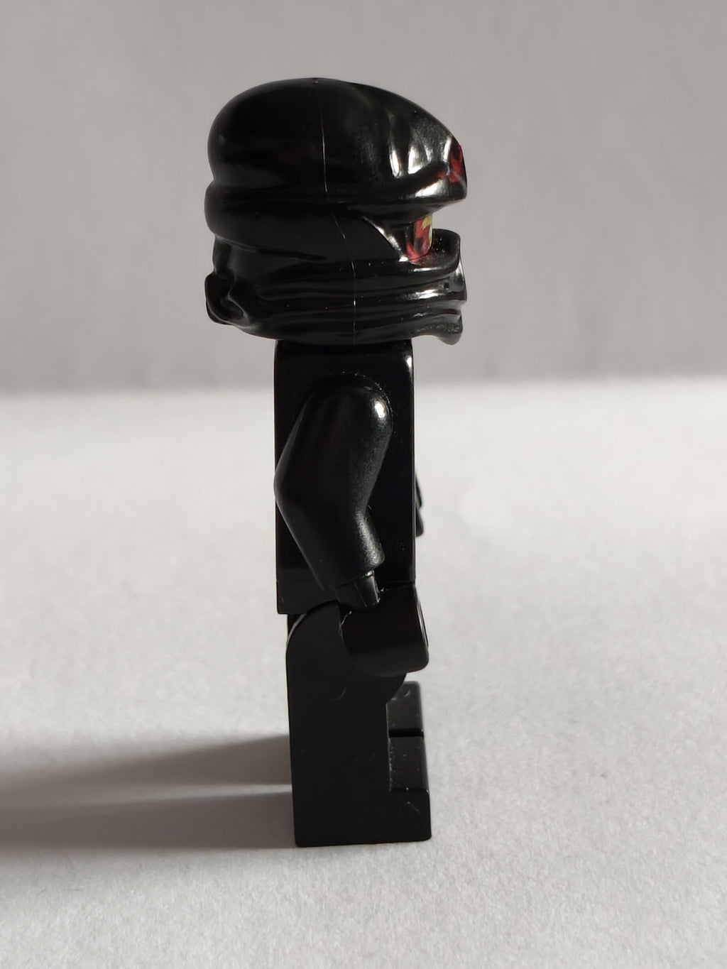 LEGO Ninjago: NRG Cole Minifigure njo057 (Used / Poor to Fair - Cracked Arm)