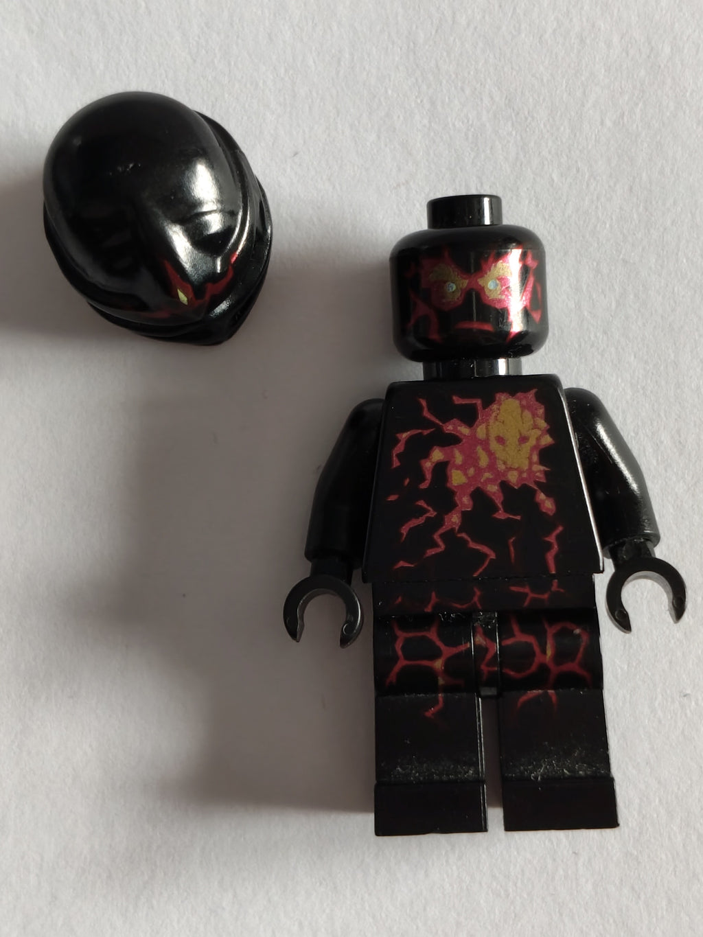 LEGO Ninjago: NRG Cole Minifigure njo057 (Used / Poor to Fair - Cracked Arm)