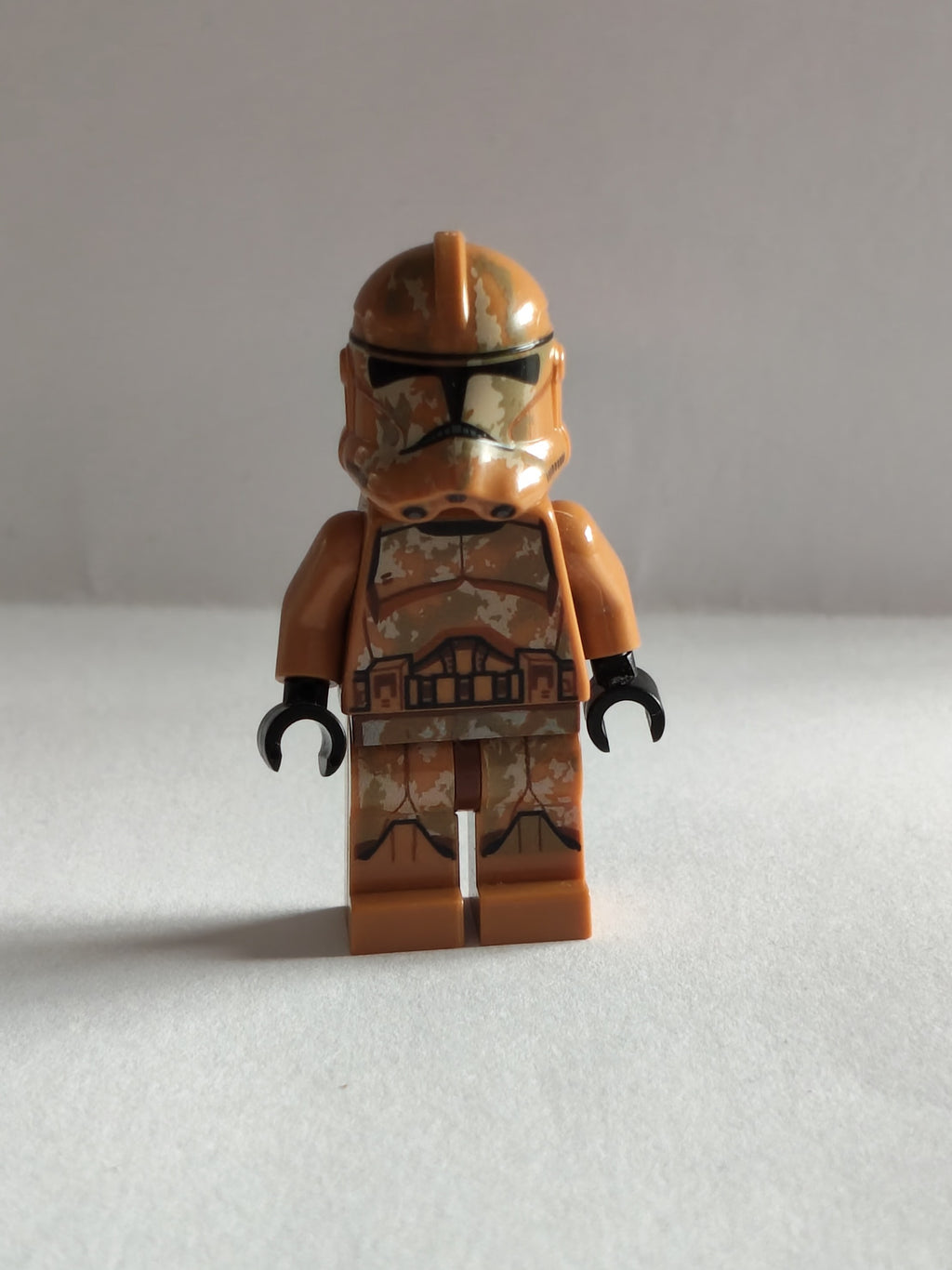 LEGO Star Wars: Geonosis Clone Trooper Phase 2 Minifigure sw0606 (Used / Excellent)