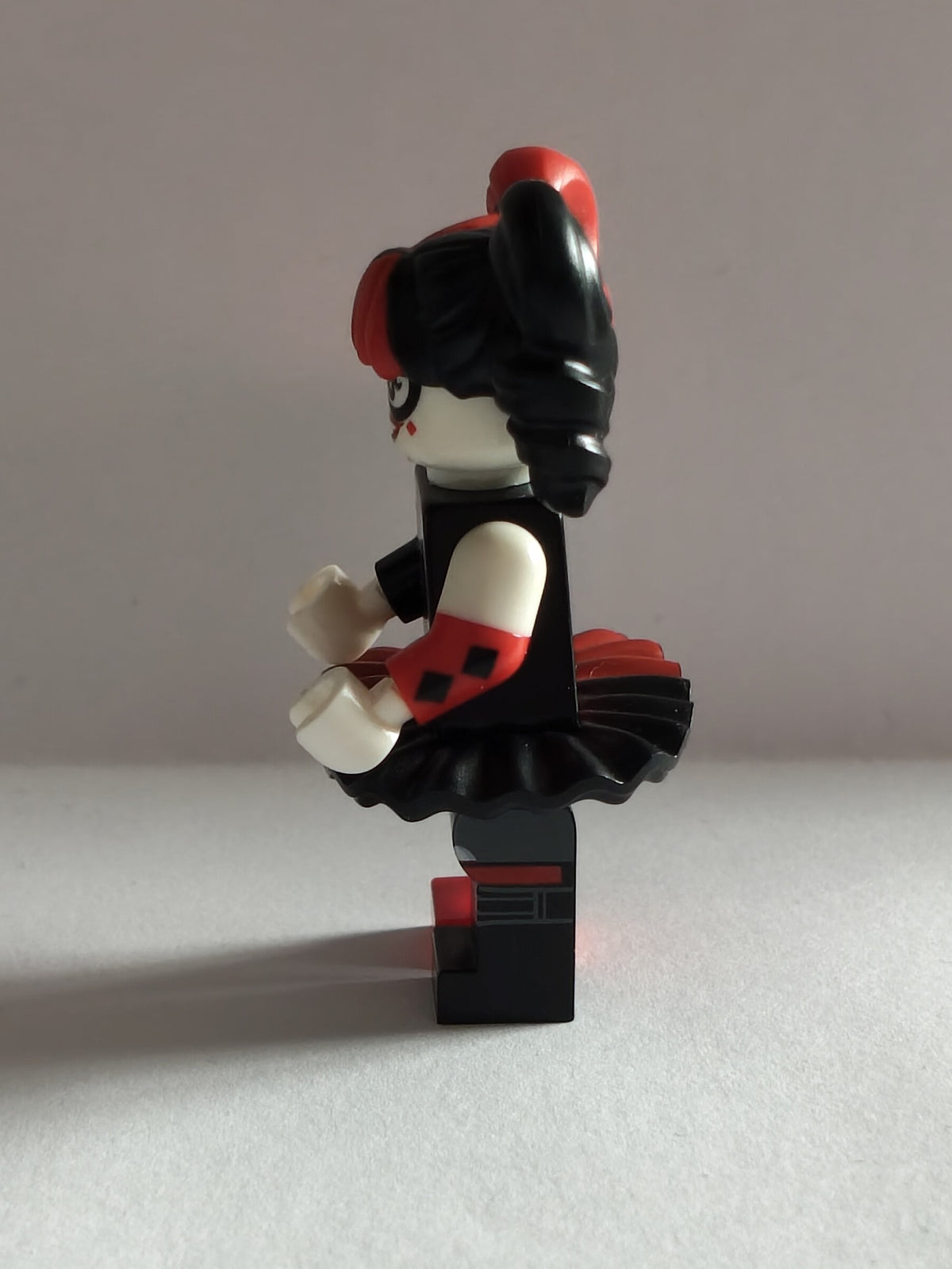LEGO Batman Movie: Harley Quinn (Tutu Outfit) Minifigure sh398 (Used - Modified Hair / Keychain)