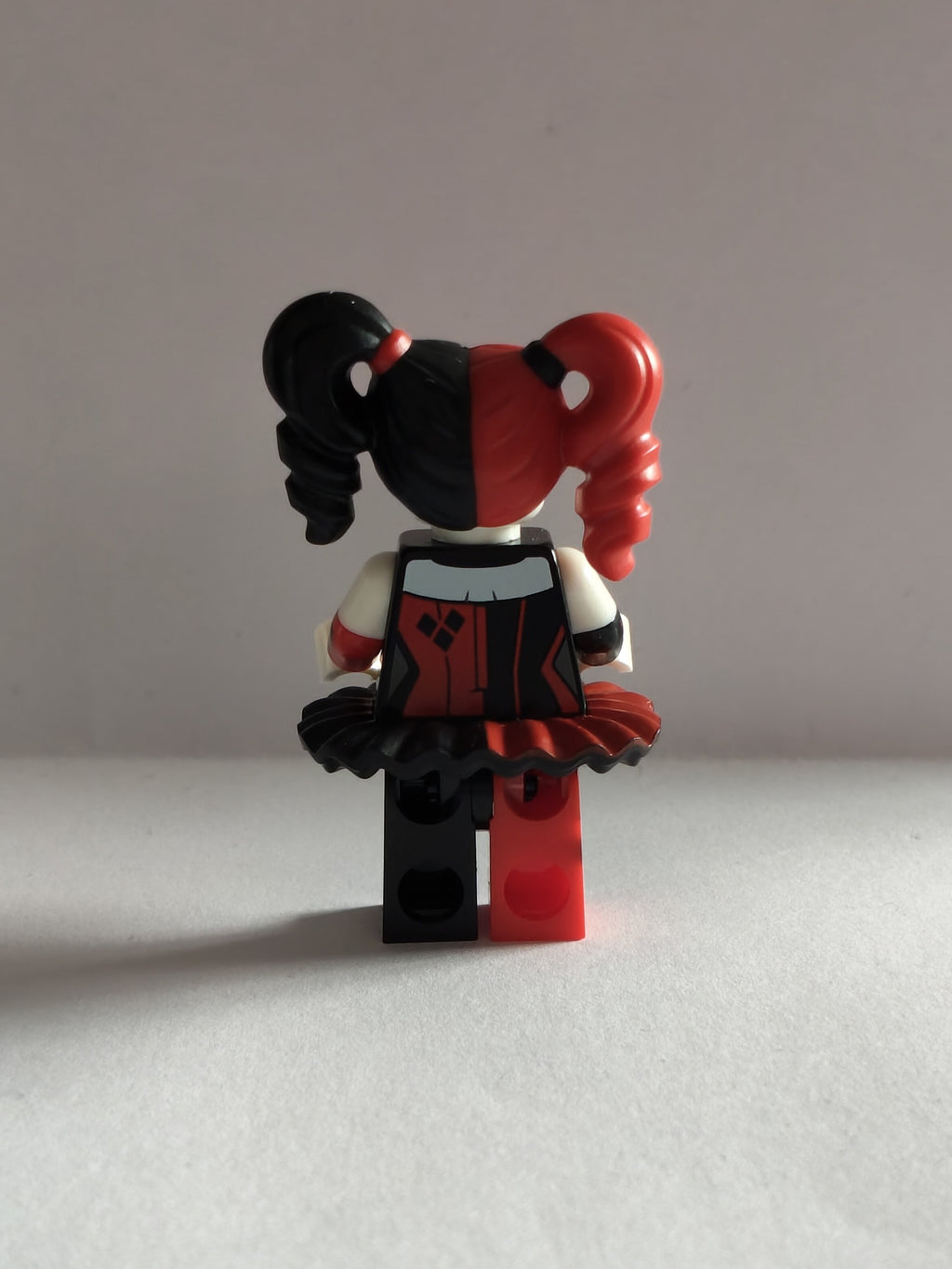 LEGO Batman Movie: Harley Quinn (Tutu Outfit) Minifigure sh398 (Used - Modified Hair / Keychain)