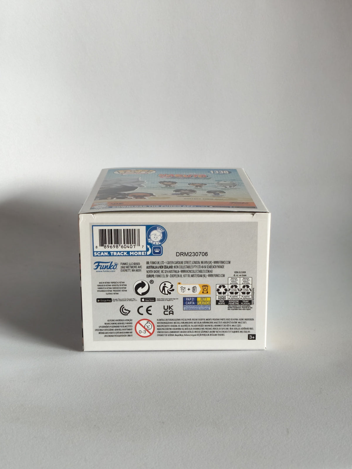 Funko Pop! Animation: Naruto Shippuden – Kakashi Hatake with Pakkun #1338 (Special Edition Exclusive)