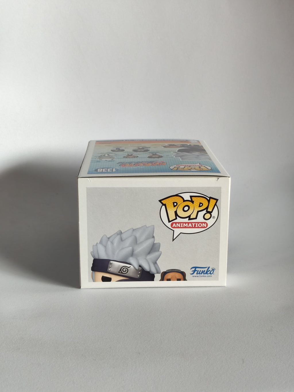 Funko Pop! Animation: Naruto Shippuden – Kakashi Hatake with Pakkun #1338 (Special Edition Exclusive)