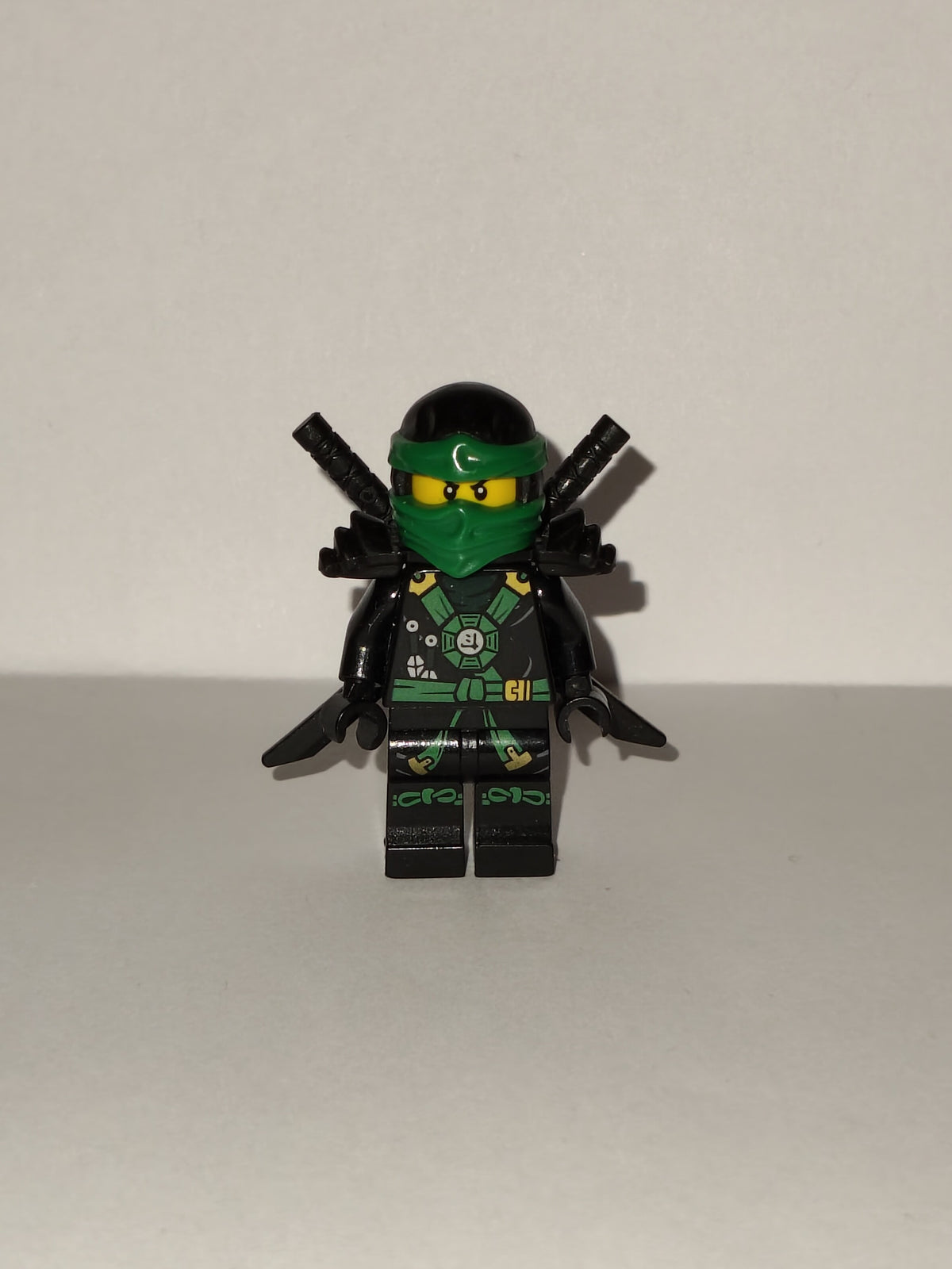 LEGO Ninjago: Lloyd – Possession, Deepstone Armor Minifigure njo167 (Used / Good)
