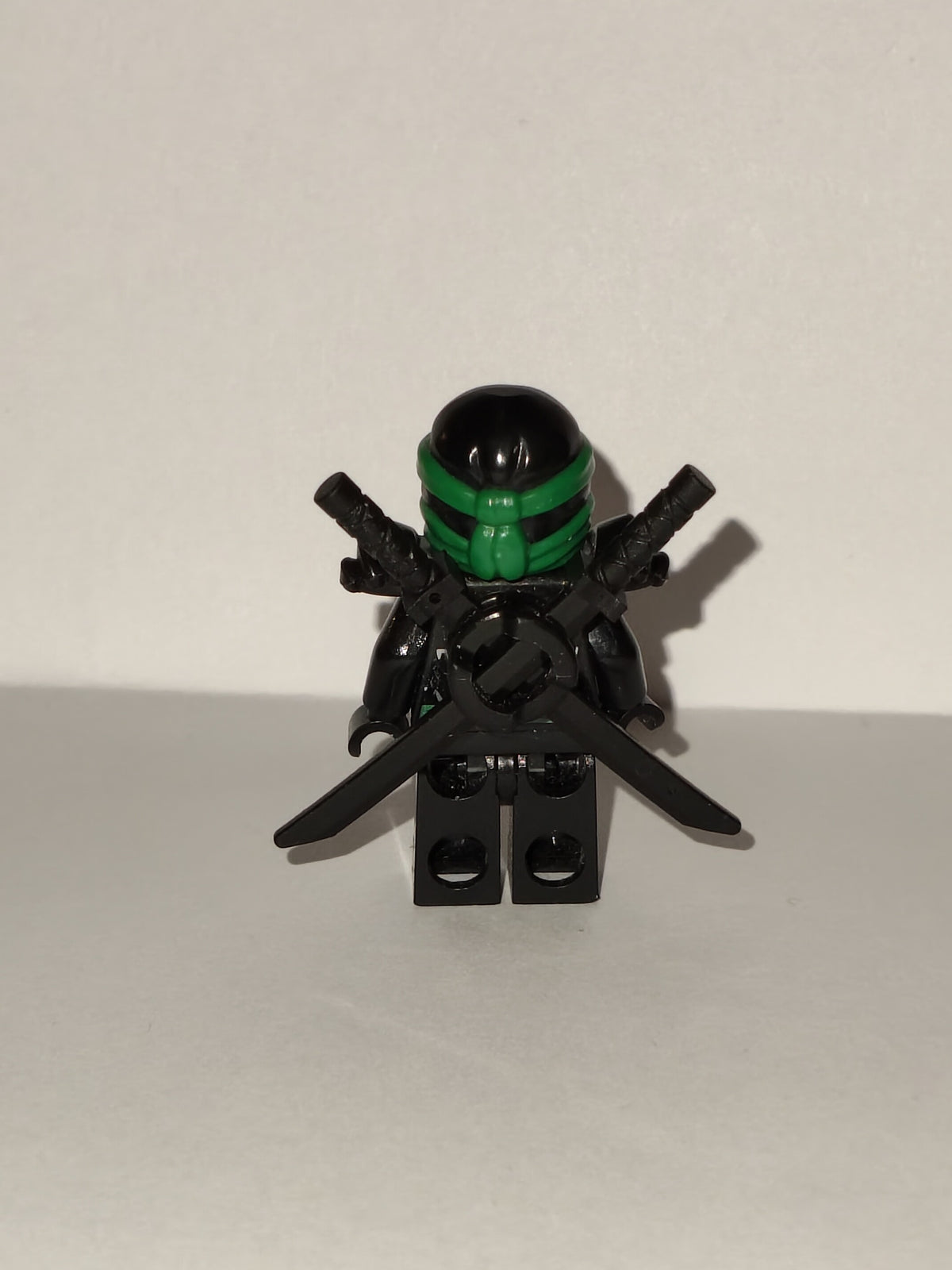 LEGO Ninjago: Lloyd – Possession, Deepstone Armor Minifigure njo167 (Used / Good)