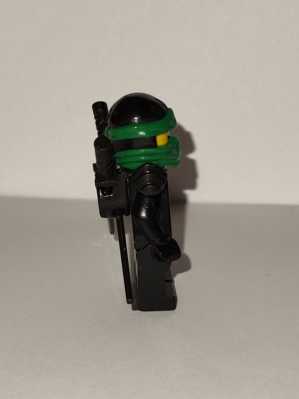 LEGO Ninjago: Lloyd – Possession, Deepstone Armor Minifigure njo167 (Used / Good)