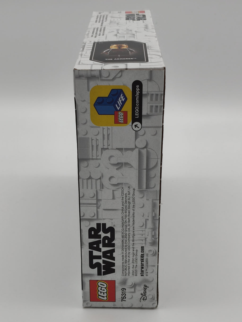 LEGO Star Wars: The Armorer's Mandalorian Forge 75319 (New/Sealed)