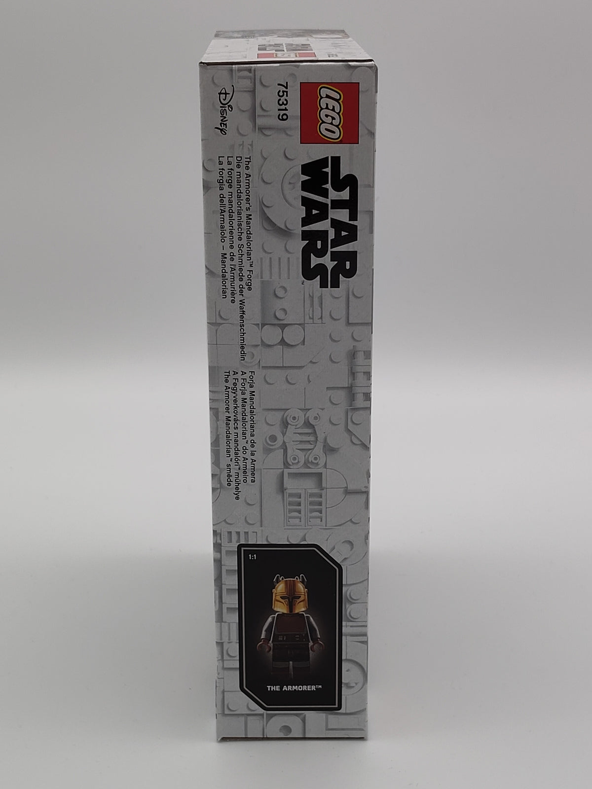 LEGO Star Wars: The Armorer's Mandalorian Forge 75319 (New/Sealed)