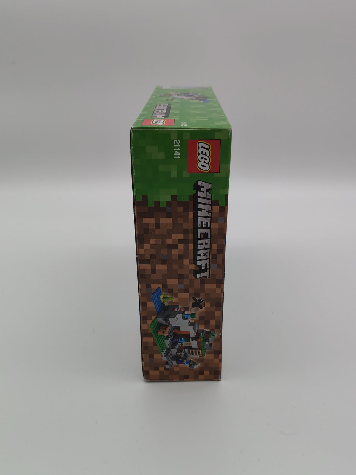 LEGO Minecraft: Zombiluola Set 21141 (New / Sealed - Excellent Box)