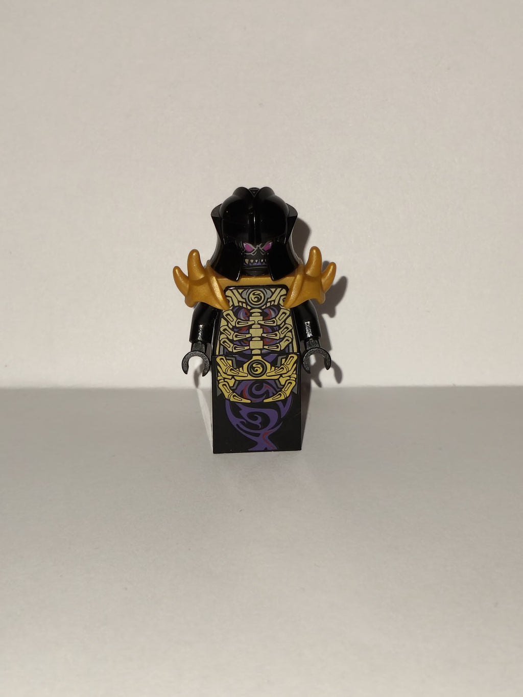 LEGO Ninjago: Overlord (Golden Master) - Rebooted Minifigure njo107 (Used / Excellent)