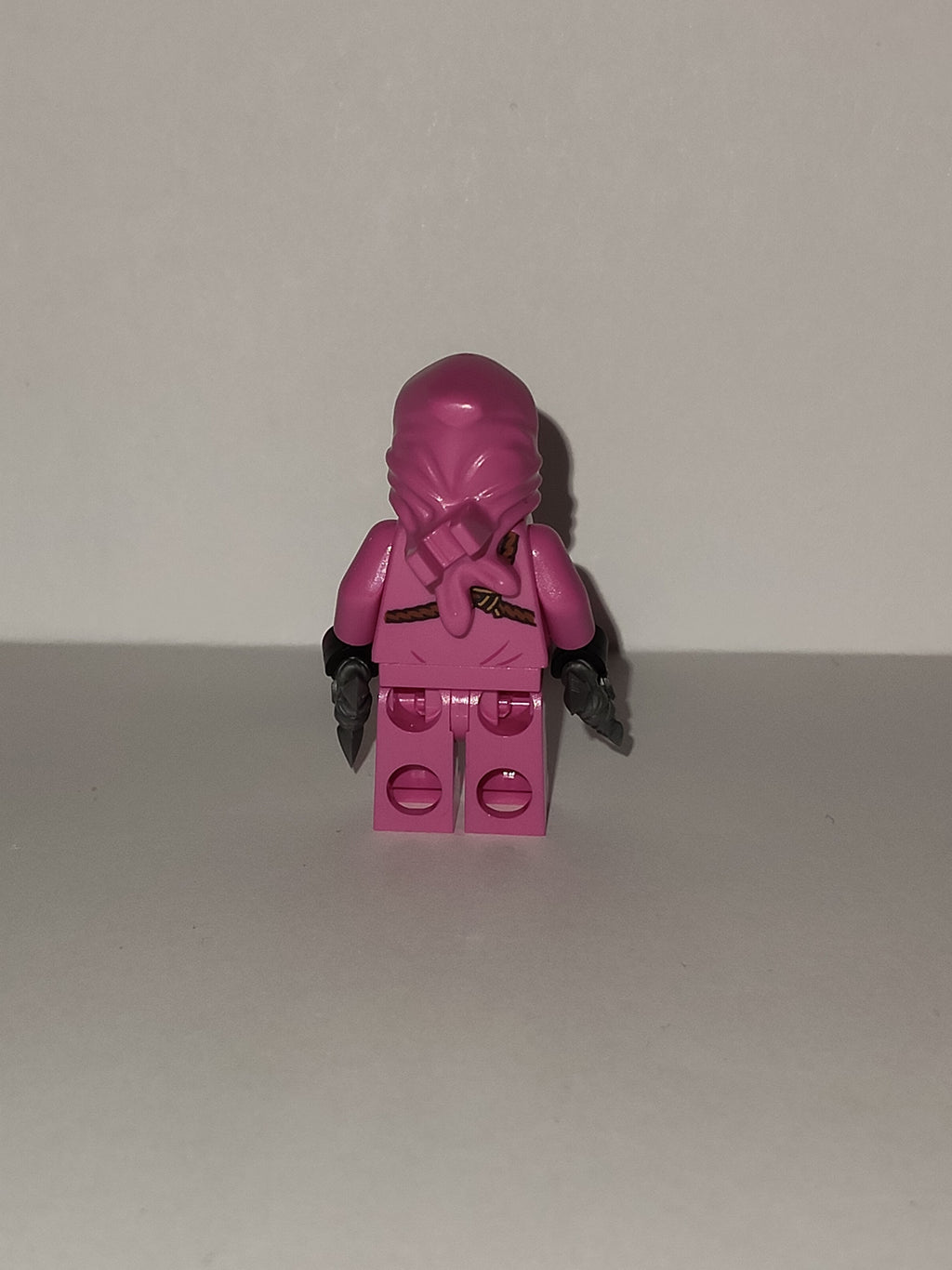 LEGO Ninjago: Avatar Pink Zane Minifigure njo561 (Used / Excellent)
