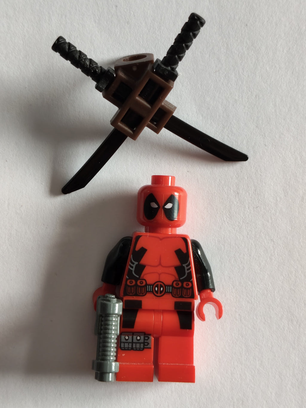 LEGO Marvel Super Heroes: Deadpool Minifigure sh032 (Used / Near Mint - Flawless)