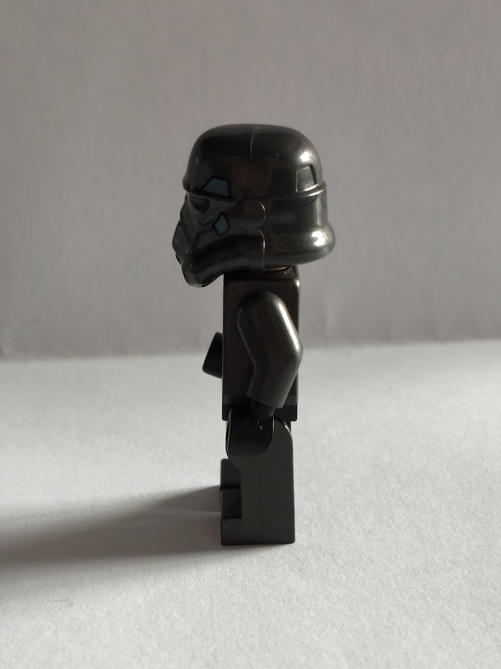 LEGO Star Wars: Shadow Stormtrooper Minifigure sw0603 (Used / Excellent)