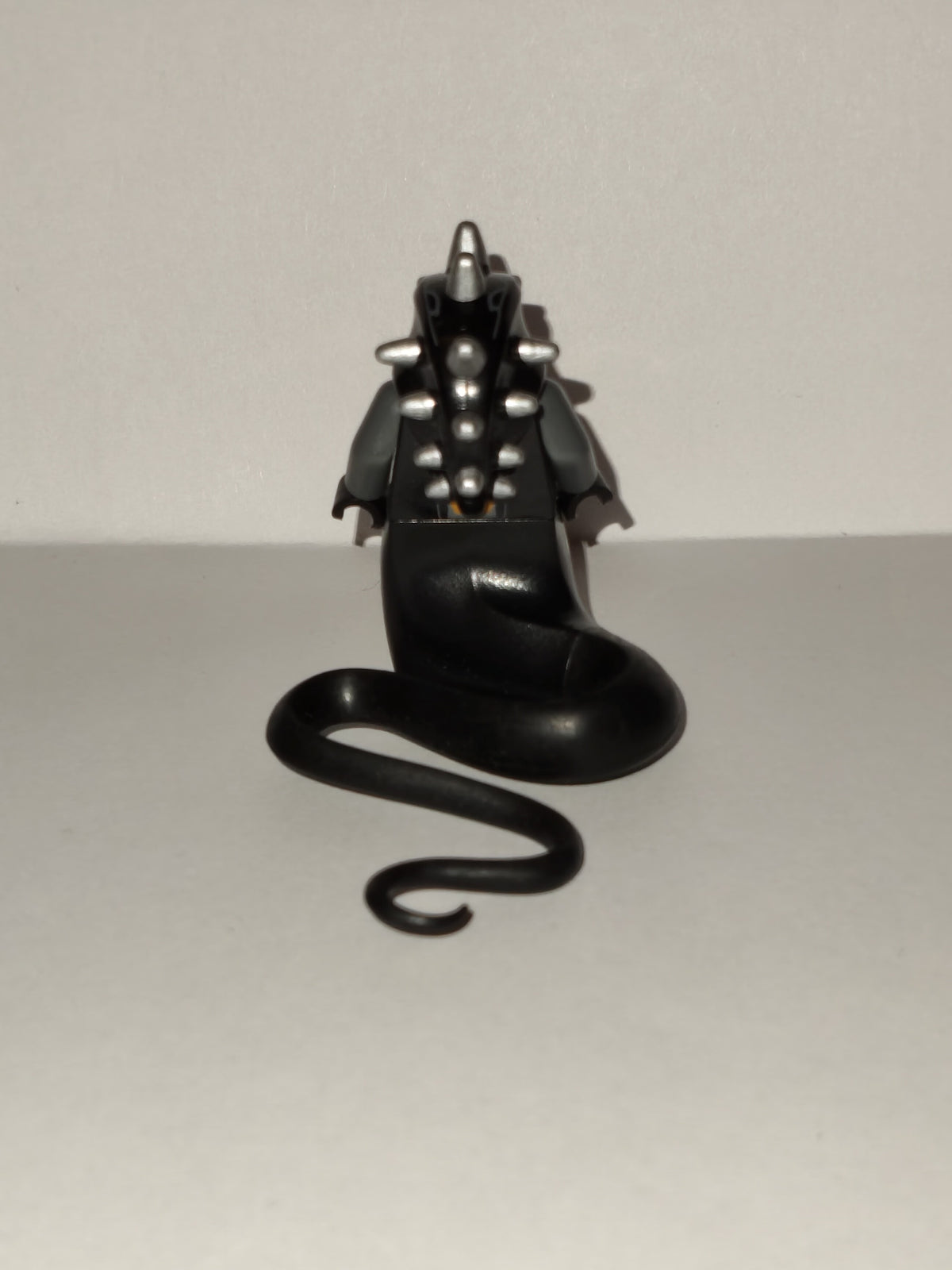 LEGO Ninjago: Skalidor – General Minifigure njo067 (Used / Excellent)