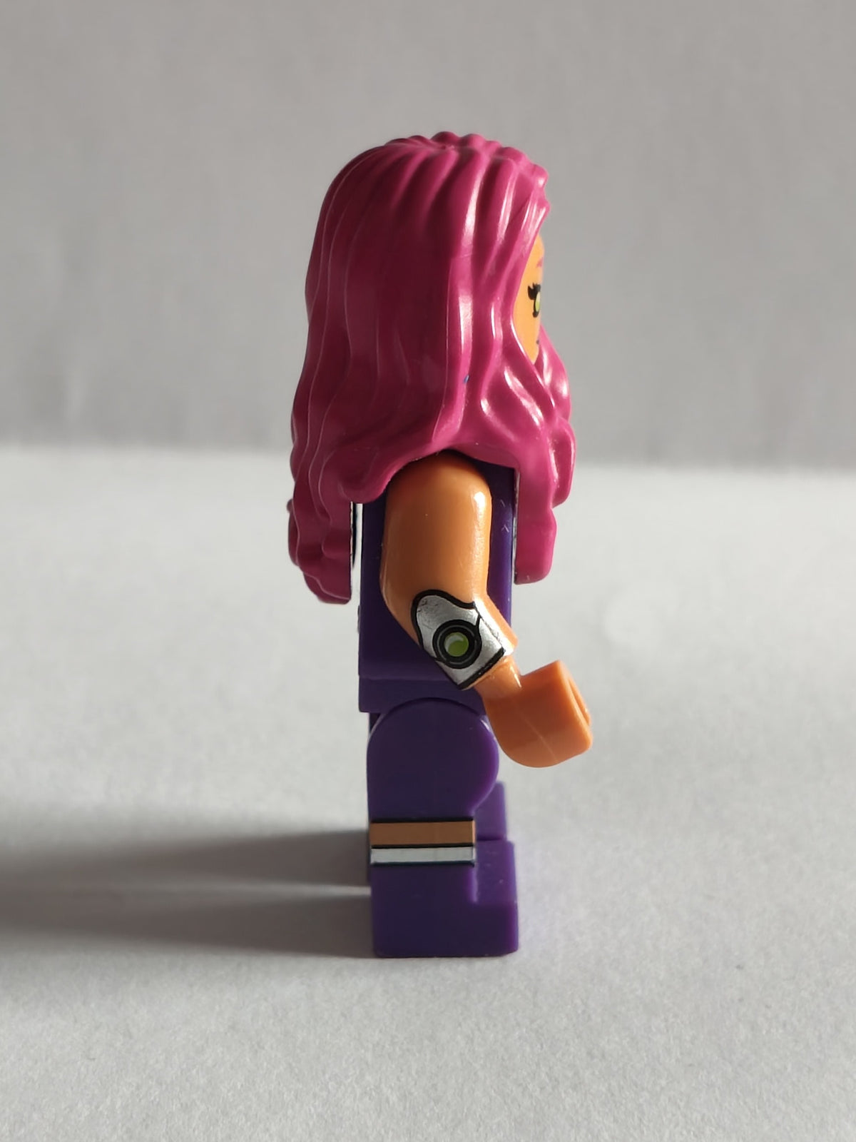 LEGO DC Comics Super Heroes: Starfire Minifigure sh197 (Used / Good)