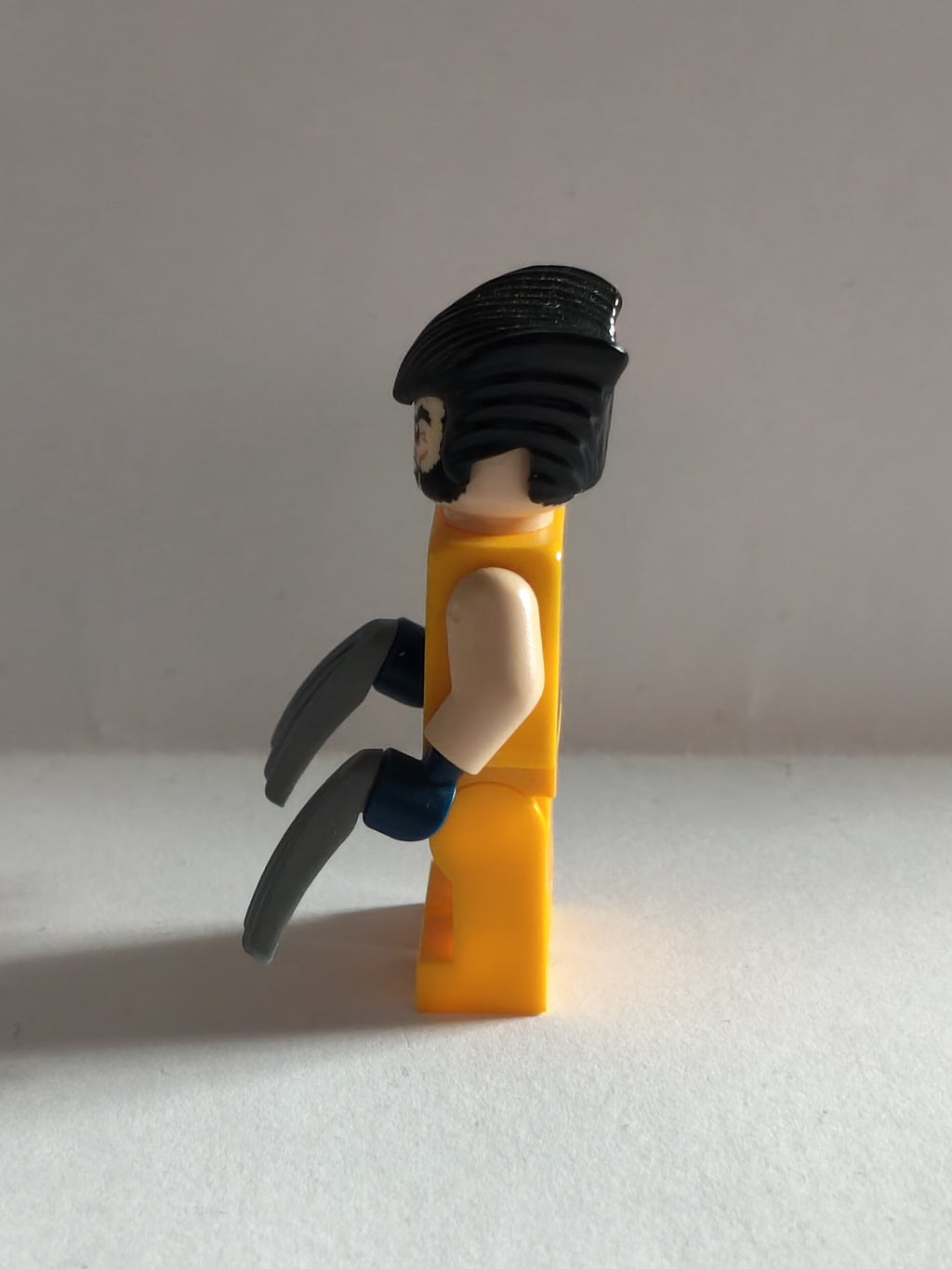 LEGO Marvel Super Heroes: Wolverine Minifigure sh017 (Used / Excellent)