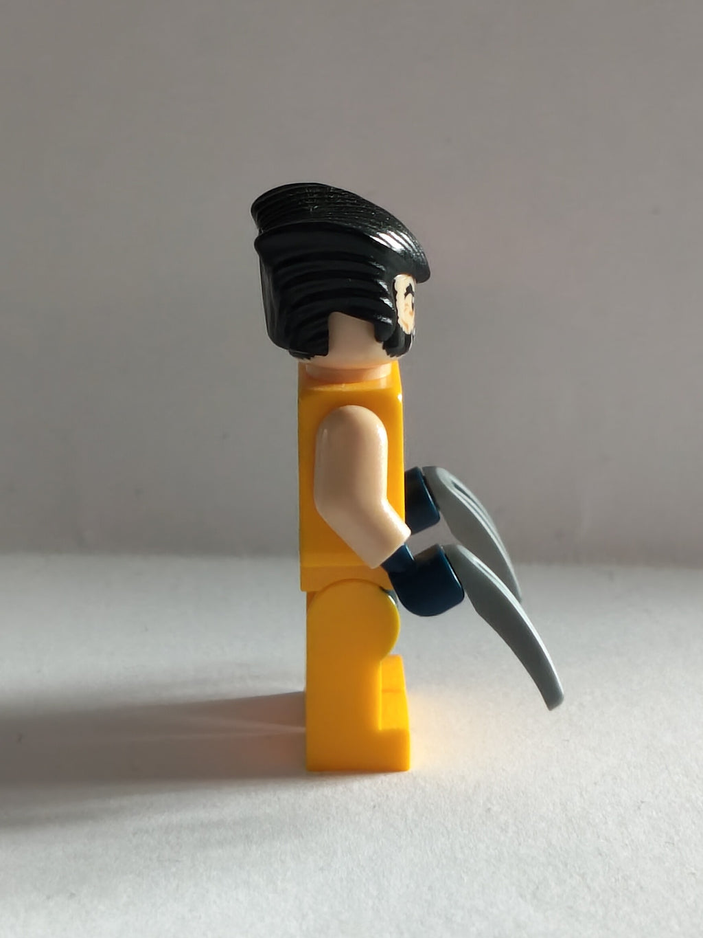 LEGO Marvel Super Heroes: Wolverine Minifigure sh017 (Used / Excellent)