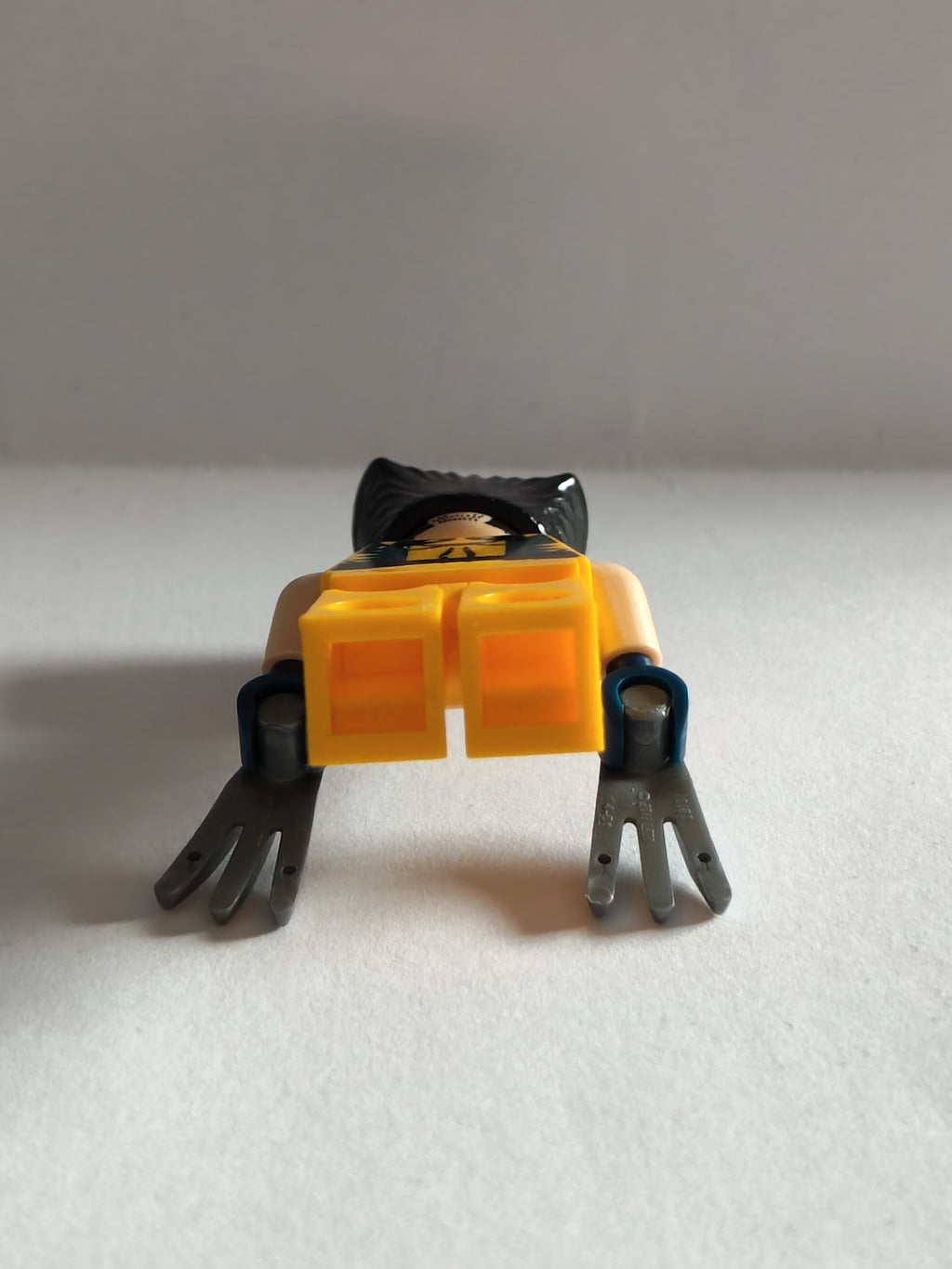 LEGO Marvel Super Heroes: Wolverine Minifigure sh017 (Used / Excellent)